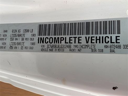 Used 2018 RAM 3500 Tradesman image 18