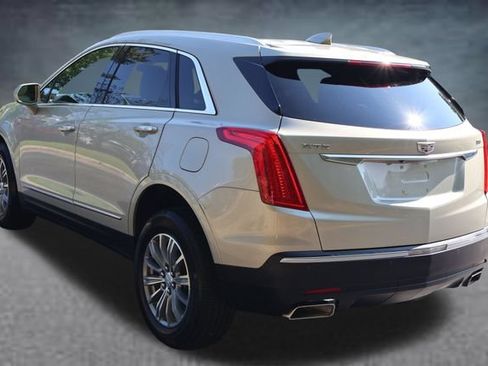Used 2017 Cadillac XT5 Luxury w/ Driver Awareness Package FWD image 22