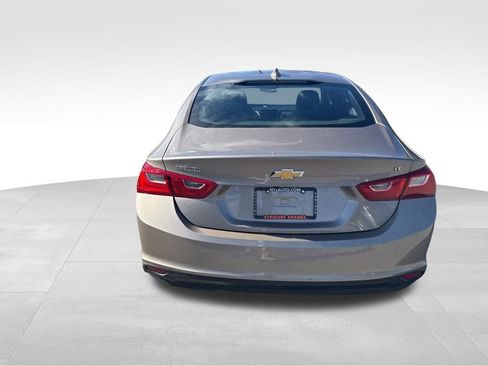 Used 2023 Chevrolet Malibu LT image 4