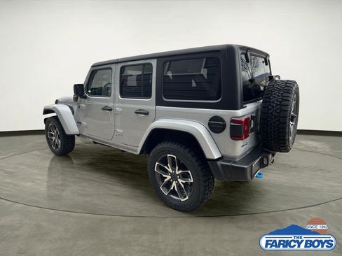 Used 2024 Jeep Wrangler Sport S w/ Convenience Group image 2