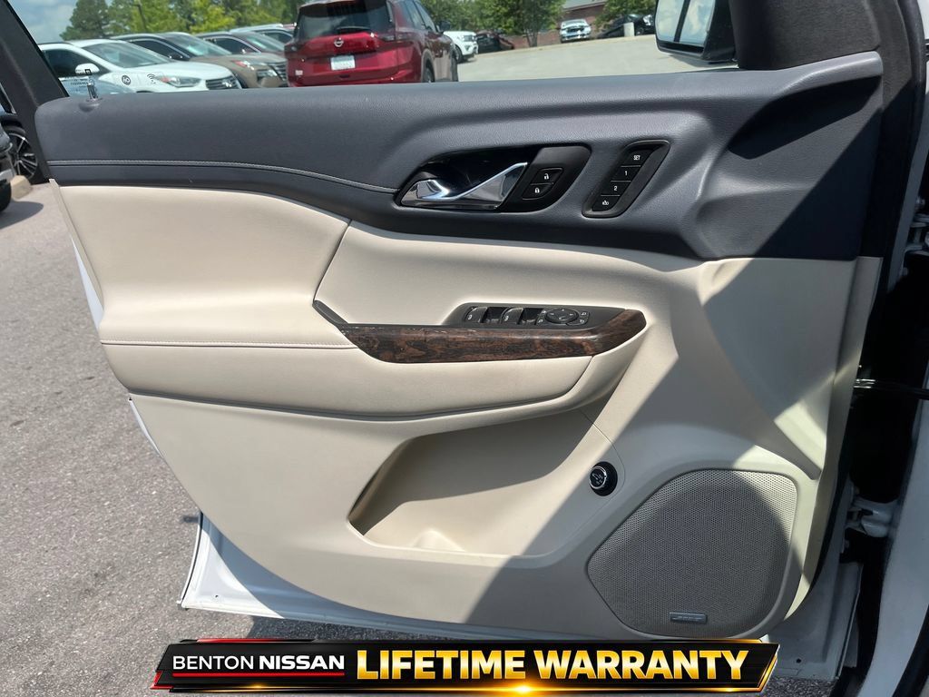 Used 2020 GMC Acadia Denali w/ Trailering Package AWD/4WD image 13