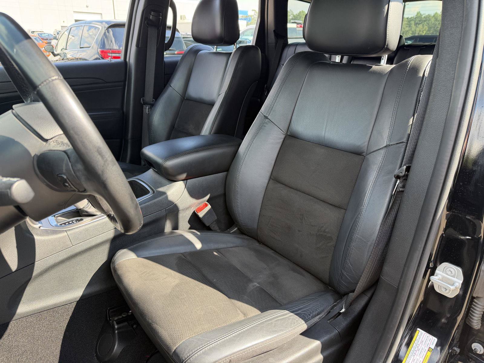 Used 2020 Jeep Grand Cherokee Altitude RWD image 18