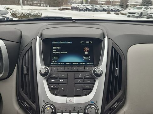 Used 2017 Chevrolet Equinox LT w/ Convenience Package image 19