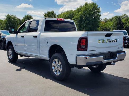 New 2026 RAM 2500 Big Horn AWD/4WD image 4