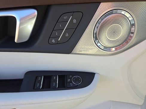 New 2026 Buick Enclave Avenir w/ Super Cruise Package image 10