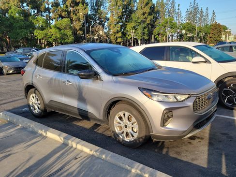 Used 2024 Ford Escape Active FWD image 3