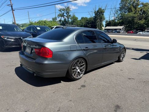Used 2011 BMW 335i xDrive Sedan AWD/4WD image 6