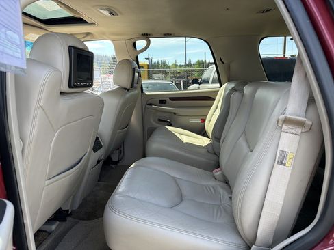 Used 2003 Cadillac Escalade AWD image 9
