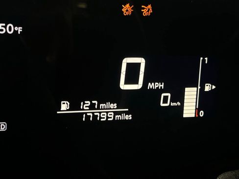 Used 2025 Nissan Kicks SV image 17