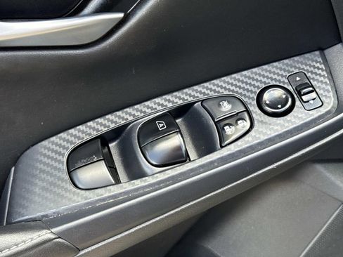 Certified 2024 Nissan Sentra SV FWD image 18
