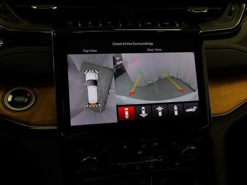 Certified 2025 Jeep Grand Cherokee L Summit AWD/4WD image 37