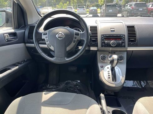 Used 2010 Nissan Sentra 2.0 S w/ Convenience Pkg FWD image 8