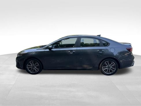 Used 2023 Kia Forte GT-Line w/ GT-Line Premium Package FWD image 2