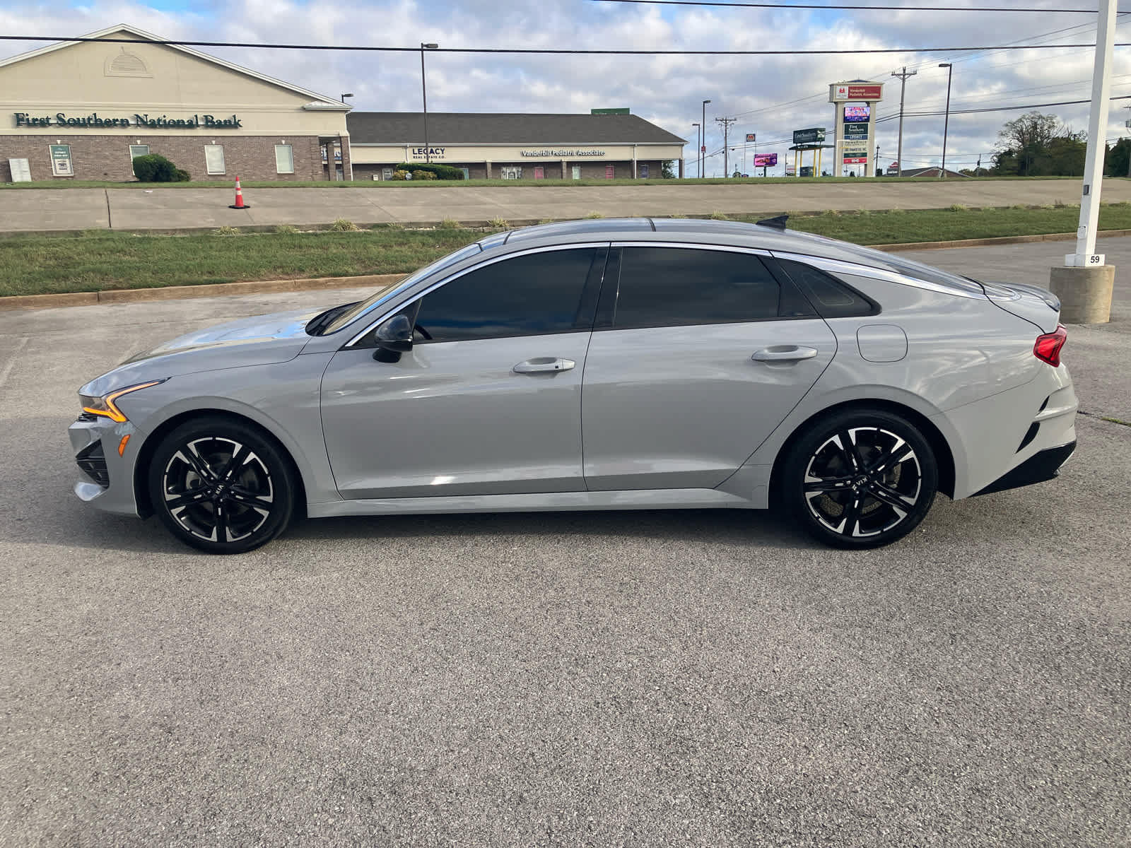 Used 2021 Kia K5 GT-Line AWD/4WD image 4