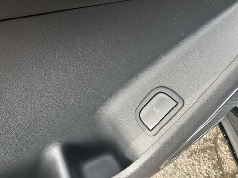 New 2026 GMC Acadia Denali Ultimate w/ LPO, Floor Liner Package image 21