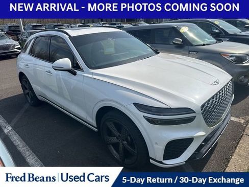 Used 2023 Genesis GV70 2.5T w/ Sport Prestige Package image 13