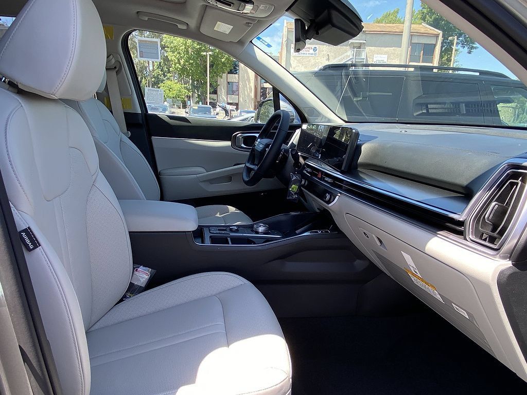 New 2026 Kia Sorento EX FWD image 24