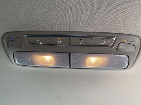 Used 2020 Kia Telluride LX image 37