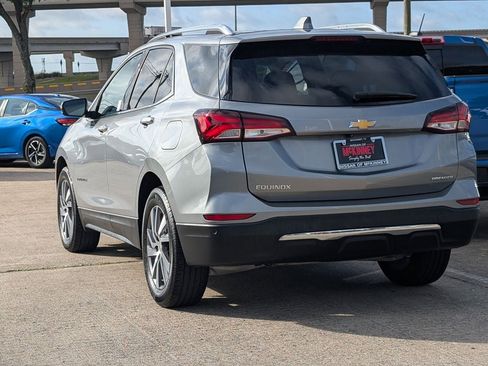Used 2023 Chevrolet Equinox Premier FWD image 4