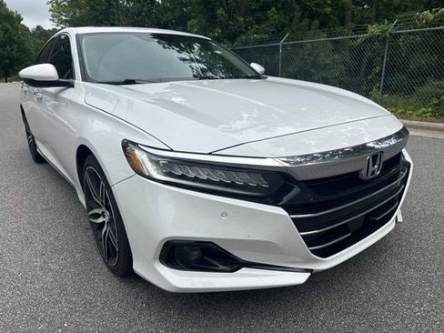 Used 2022 Honda Accord Touring image 11