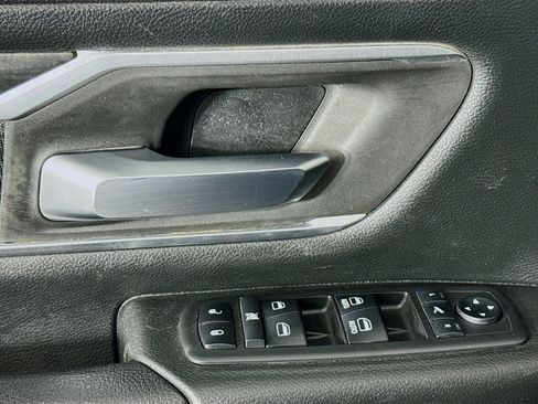 Used 2019 RAM 1500 Big Horn image 23