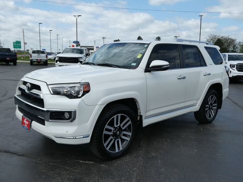 Used 2019 Toyota 4Runner 4WD image 8
