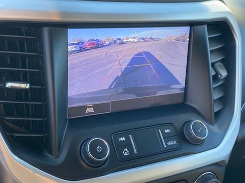 Certified 2023 GMC Acadia SLT image 11