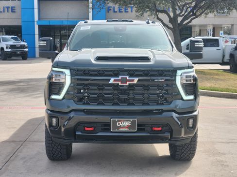 New 2026 Chevrolet Silverado 2500 ZR2 image 11