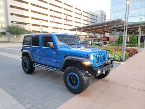 Used 2021 Jeep Wrangler Unlimited Sport AWD/4WD image 35