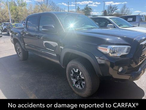 Used 2021 Toyota Tacoma TRD Off-Road AWD/4WD image 2