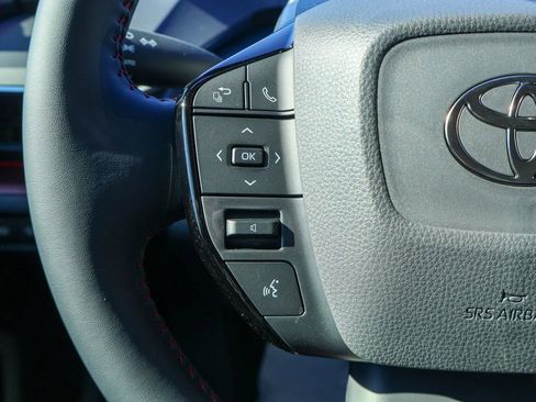 New 2026 Toyota Prius Plug-In Hybrid FWD image 10