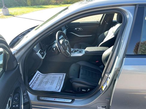 Certified 2023 BMW M340i xDrive w/ Premium Package image 9