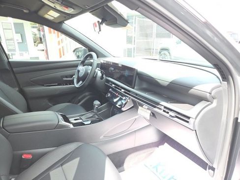 New 2025 Hyundai Santa Cruz XRT image 3