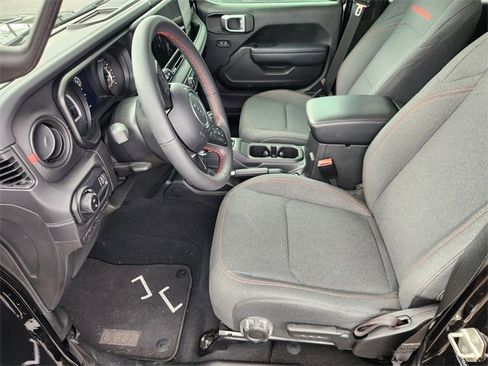 Used 2024 Jeep Gladiator Rubicon image 8