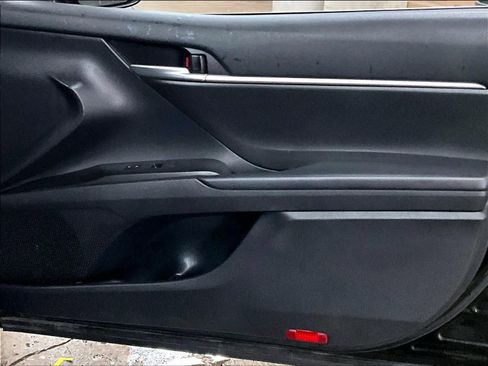 Used 2023 Toyota Camry SE image 25