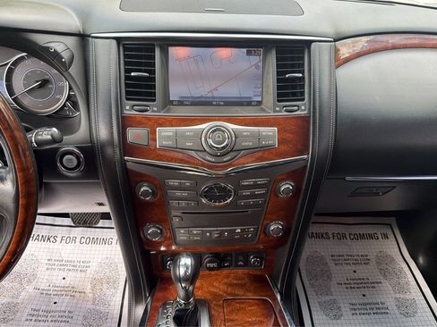 Used 2015 INFINITI QX80 4WD w/ Deluxe Technology Package image 13