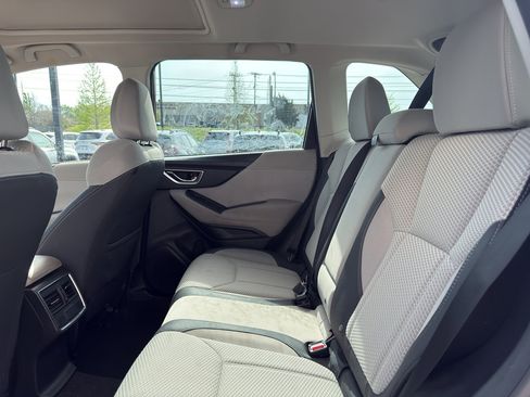 Used 2023 Subaru Forester Premium image 10