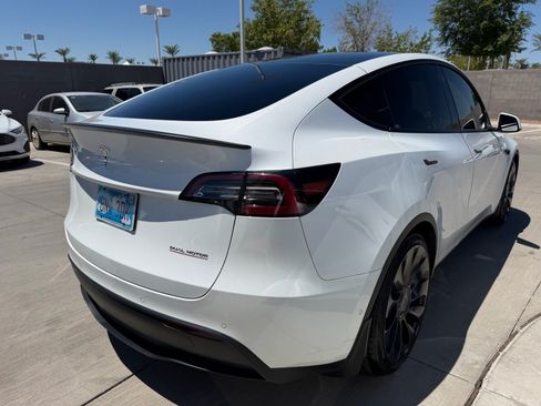 Used 2022 Tesla Model Y Performance AWD/4WD image 4
