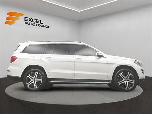 Used 2016 Mercedes-Benz GL 450 4MATIC w/ Premium I Package image 43