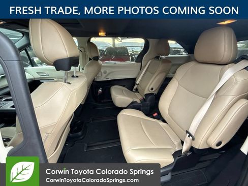 Used 2023 Toyota Sienna XLE w/ XLE Plus Package AWD/4WD image 11