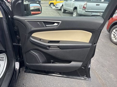 Used 2017 Ford Edge SEL w/ Equipment Group 201A image 22
