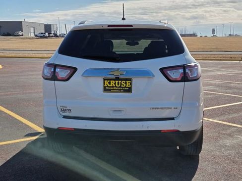 Used 2015 Chevrolet Traverse LT image 4