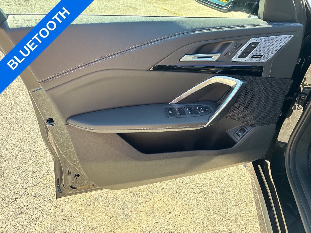 Used 2025 BMW X1 xDrive28i w/ M Sport Package AWD/4WD image 12