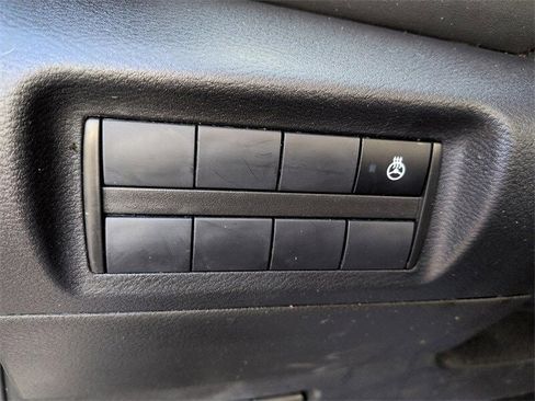 Used 2023 Nissan Kicks SR w/ SR Premium Package image 16