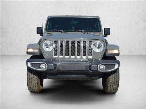 Used 2020 Jeep Gladiator Overland AWD/4WD image 2