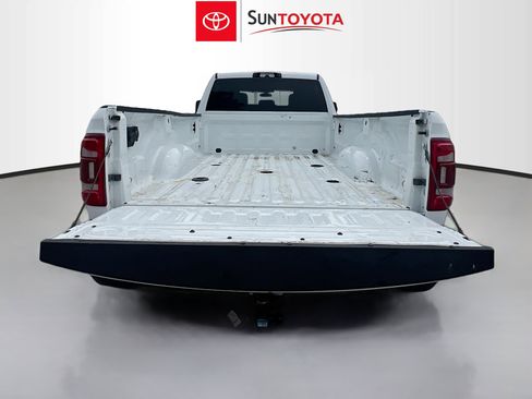 Used 2024 RAM 3500 Tradesman w/ Chrome Appearance Group AWD/4WD image 34