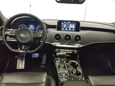 Used 2020 Kia Stinger GT-Line image 22