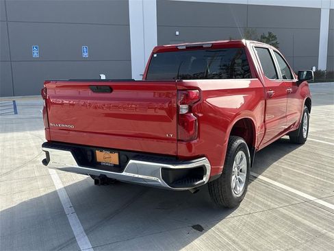 Used 2022 Chevrolet Silverado 1500 LT image 3