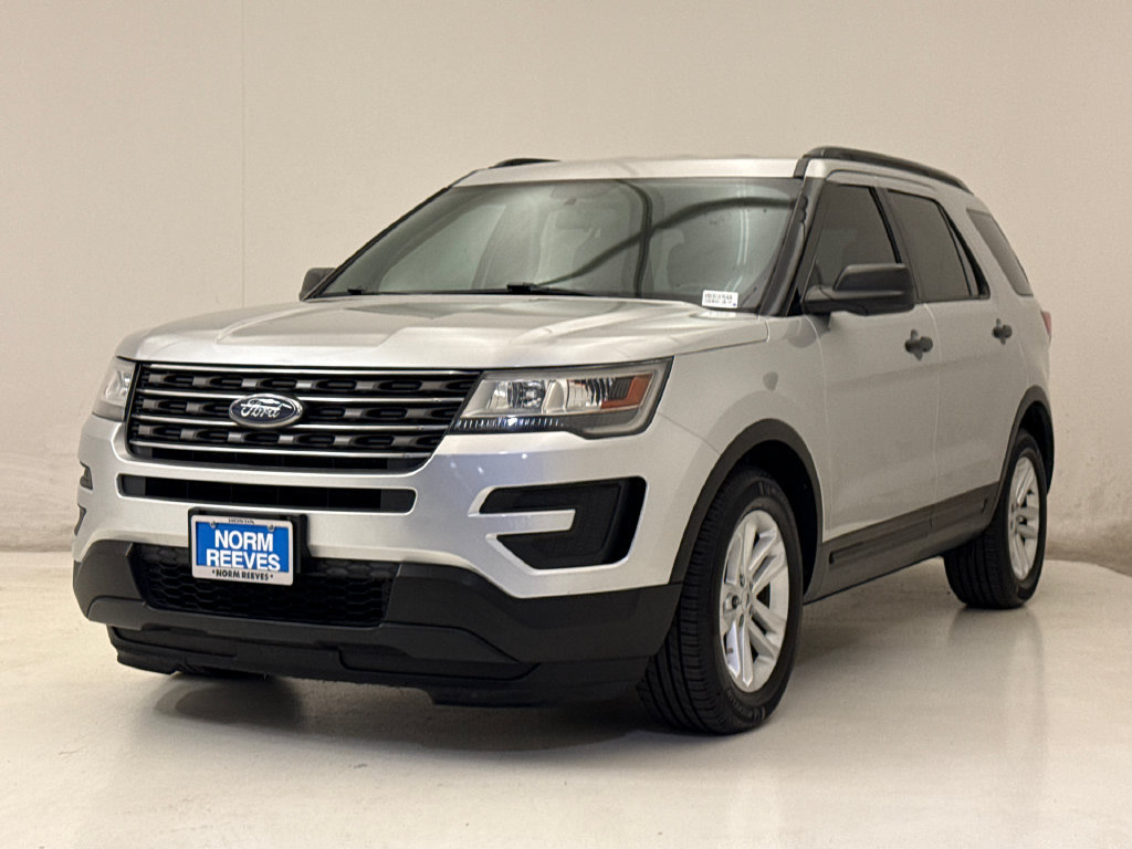 Used 2017 Ford Explorer FWD image 2