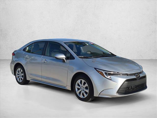 Used 2026 Toyota Corolla LE FWD image 3